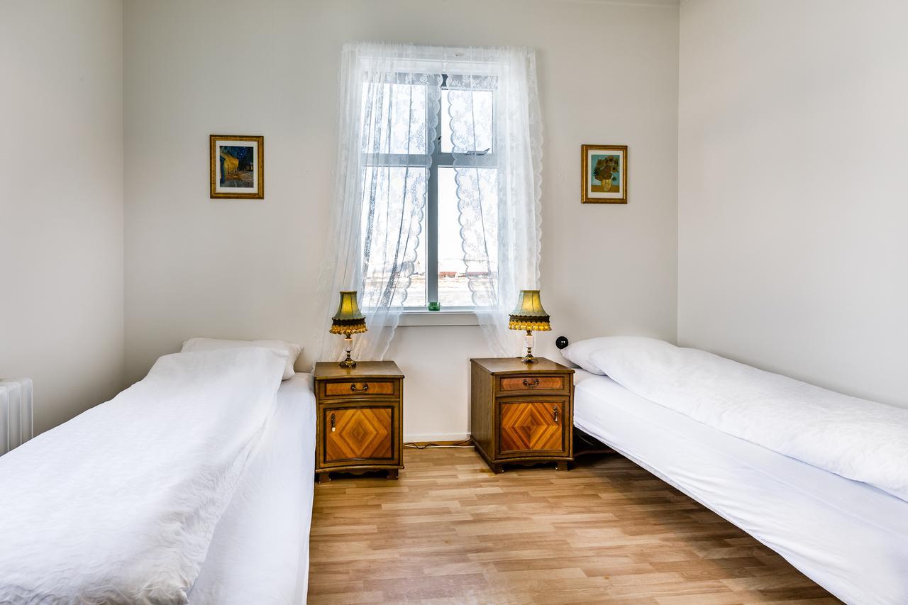 Riverside Hostel Blonduos Ngoại thất bức ảnh