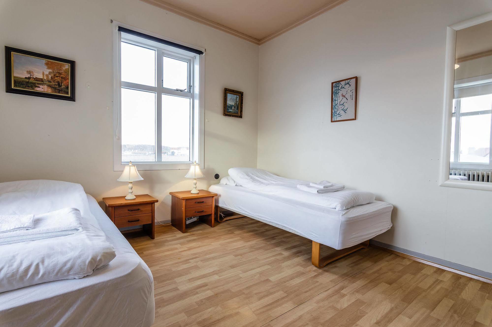 Riverside Hostel Blonduos Ngoại thất bức ảnh